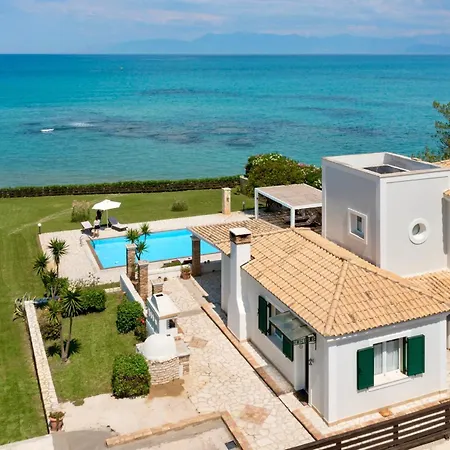 Beachfront Villa Victoras - With Private Beach Sidárion Buitenkant foto