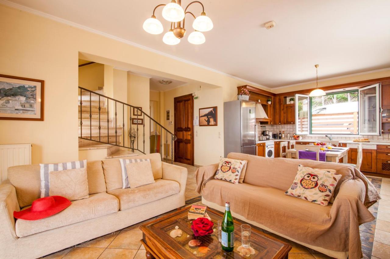 Beachfront Victoras - With Private Villa
