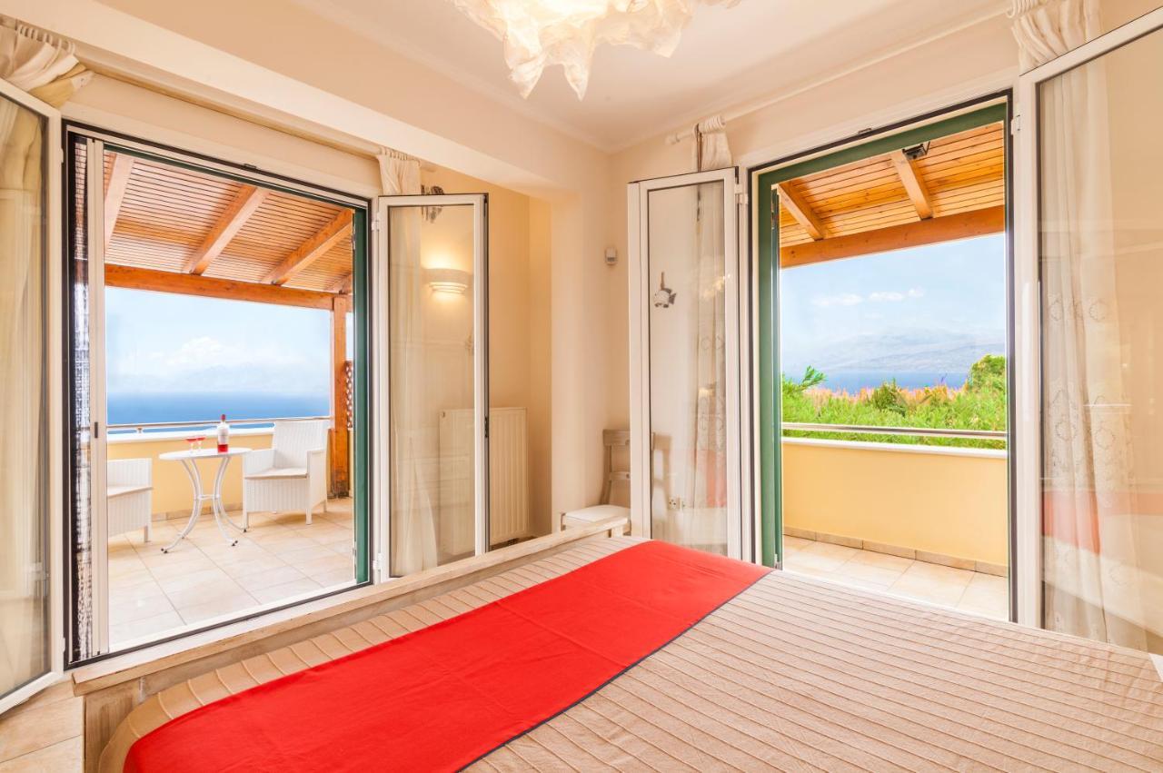 Villa Beachfront Victoras - With Private