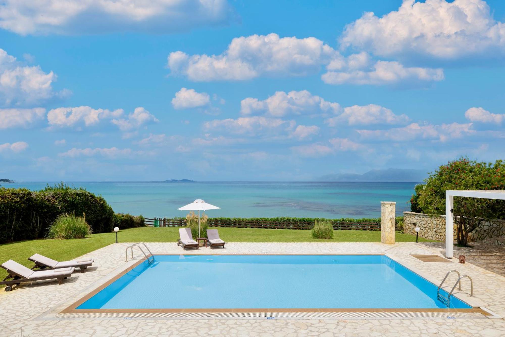 Beachfront Victoras - With Private Sidari (Corfu)