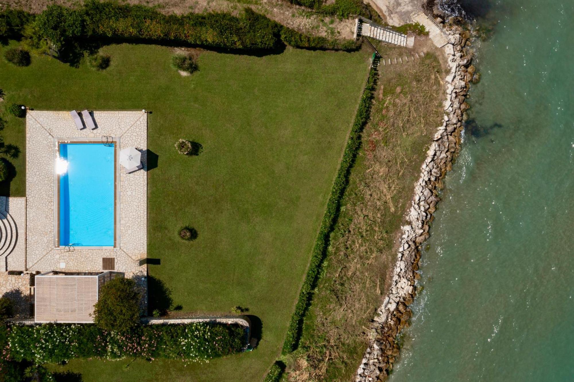 Beachfront Victoras - With Private Sidari (Corfu)